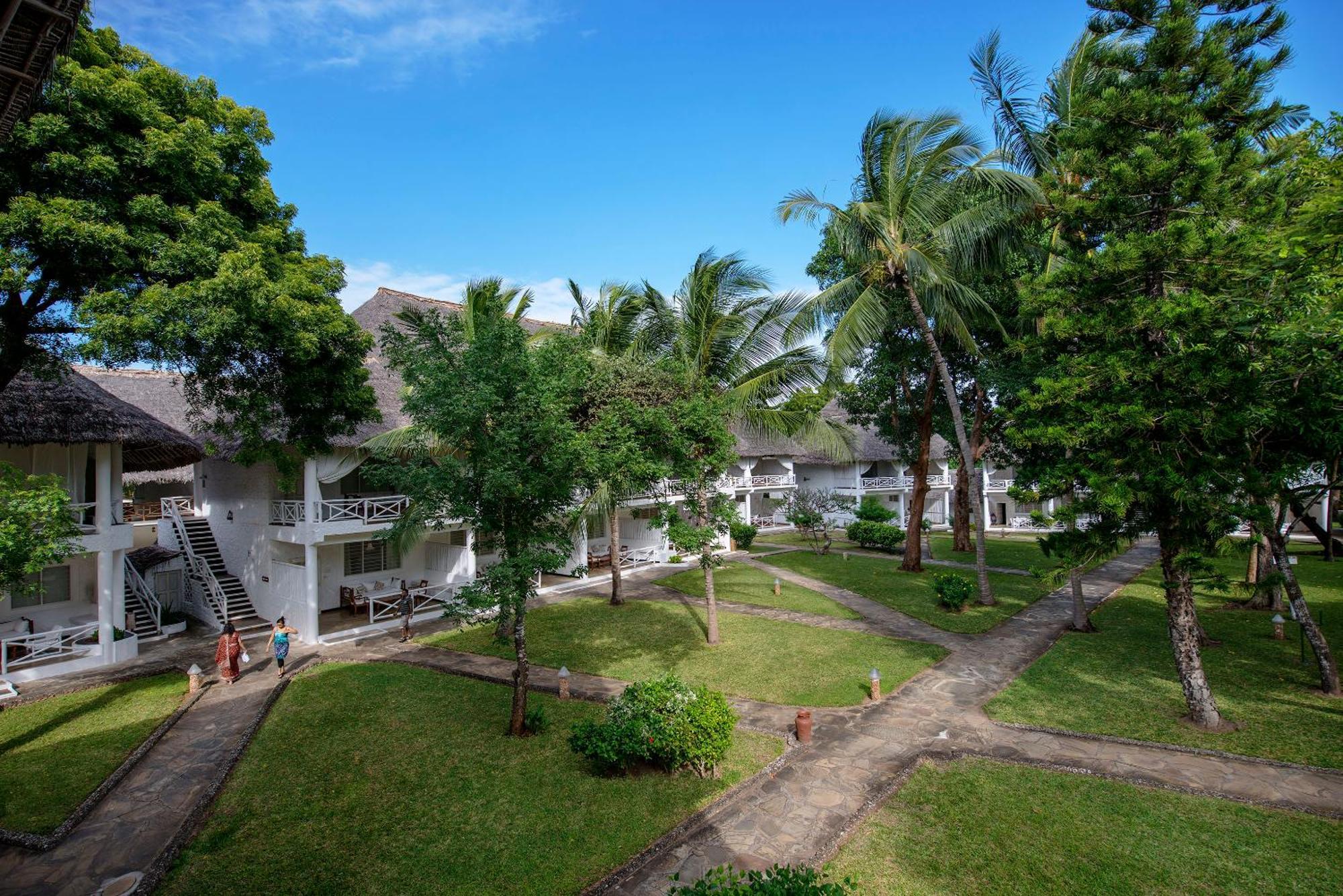 Diamonds Malindi Hotel Bagian luar foto